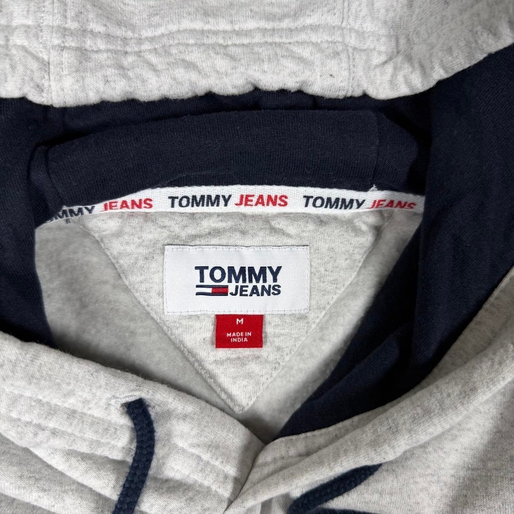 Tommy Jeans Mens Hoodie Medium Grey Heather Pullover Logo Sweatshirt Flag Logo - Picture 3 of 9